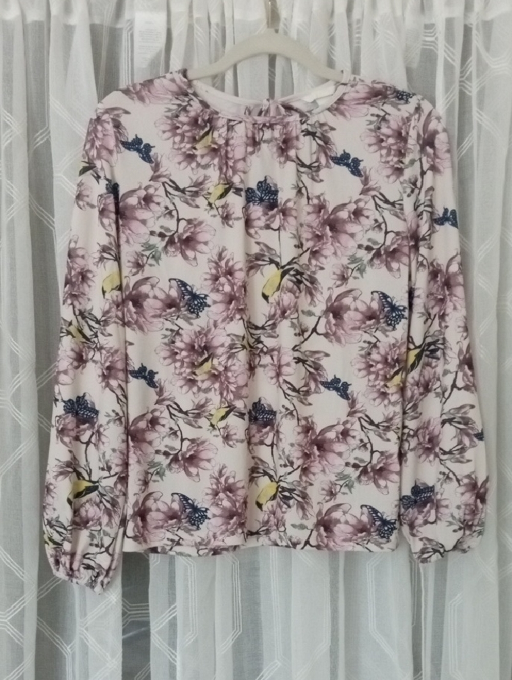 H&M Floral Long-Sleeve Blouse Ivory with Birds, Flowers & Butterflies Size XS